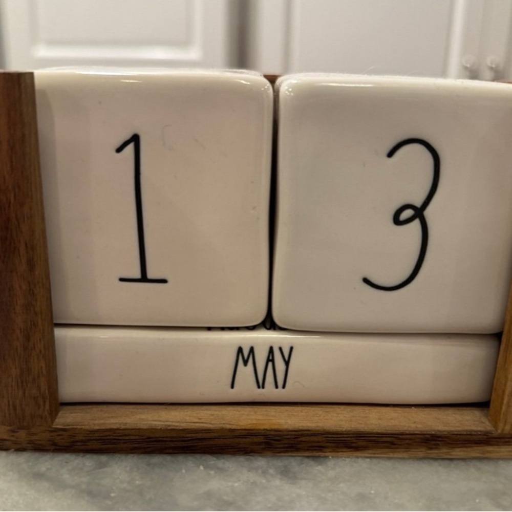 Rae Dunn ceramic calendar